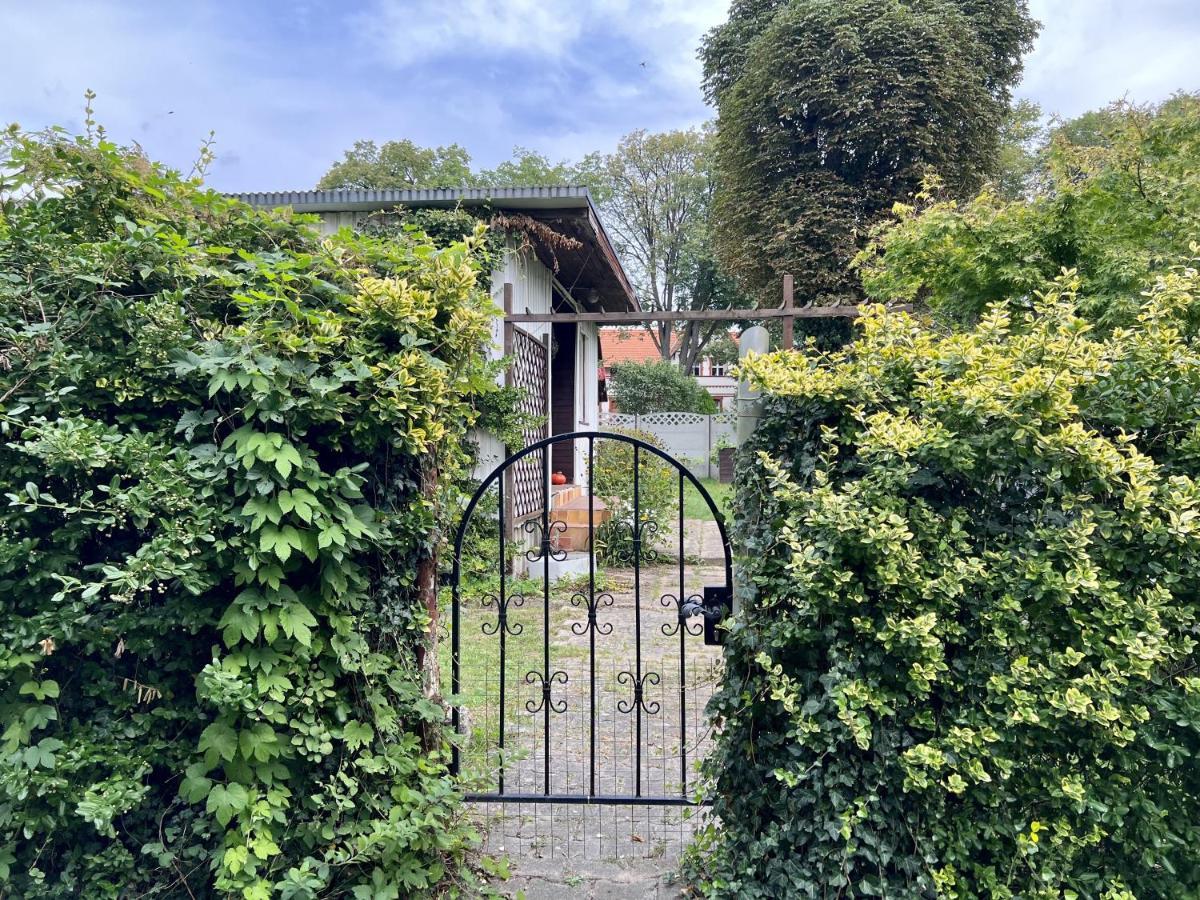 Town Meets Country Villa Birkenwerder Exterior photo